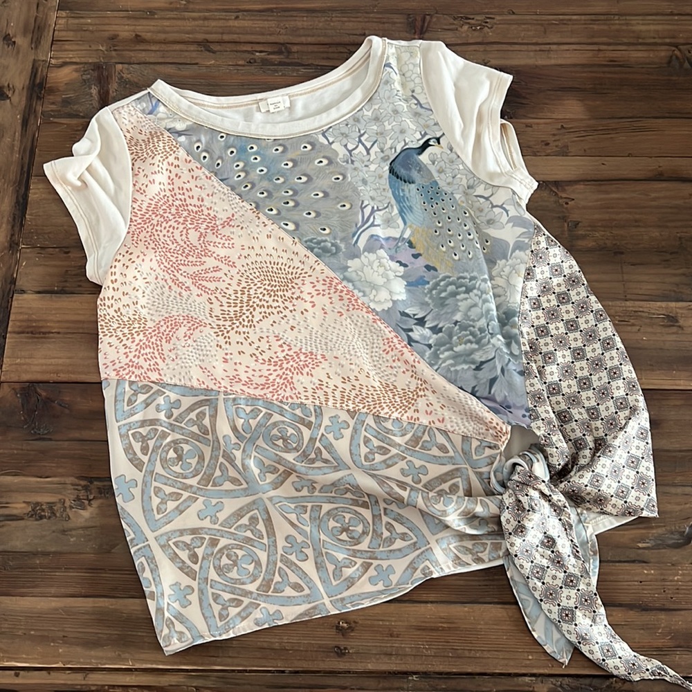 EUC Anthropologie Tiny brand mix media flamingo tie front top. Size Small